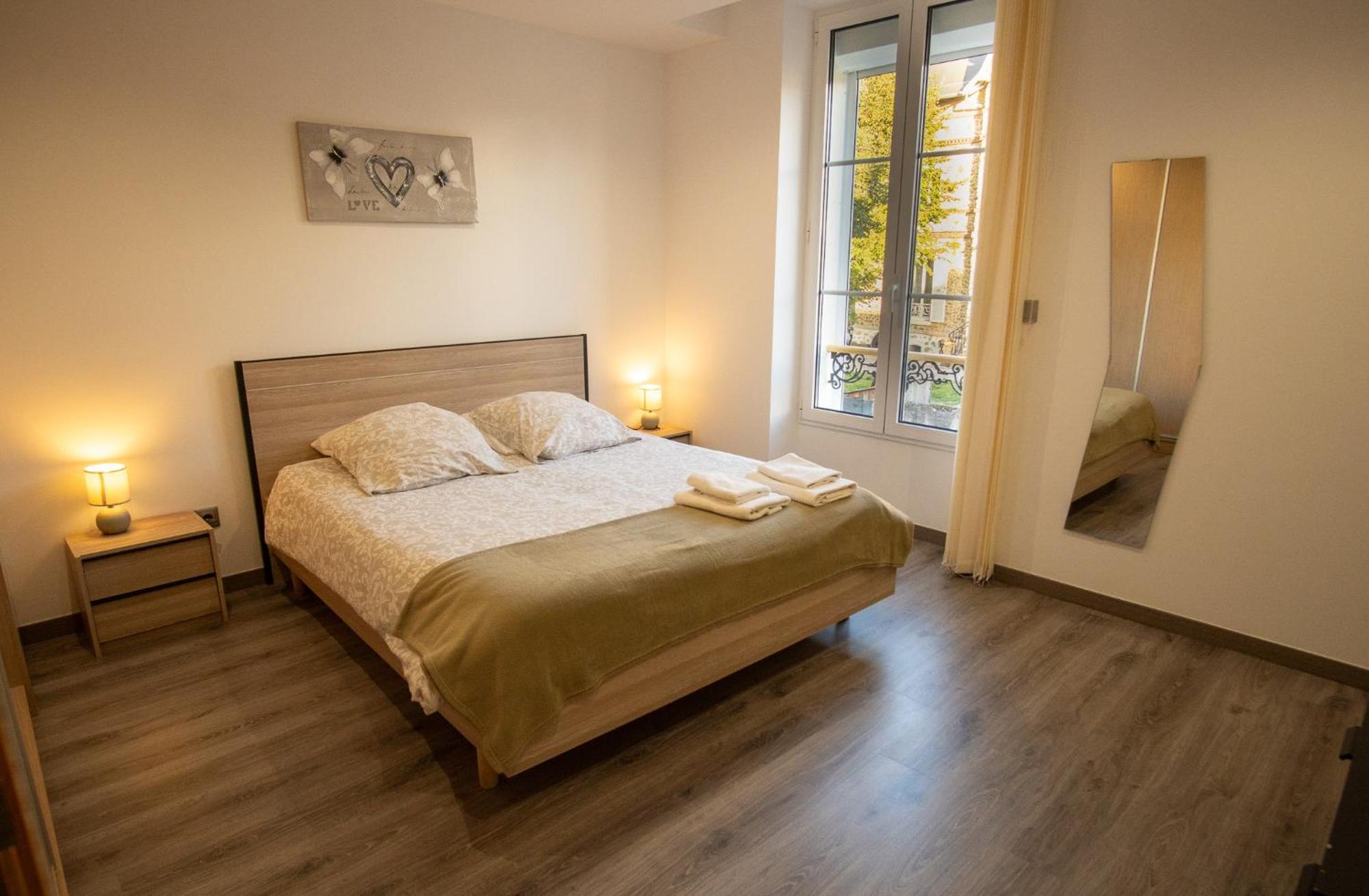 A L'Ombre Du Pin "2" - Family T3 Near Disneyland And Paris, 1-6 Guests Le Pin  Luaran gambar